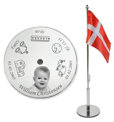 Memozz Dåbsflag med foto - Flot bordflag med barnets fødselsdata og billede