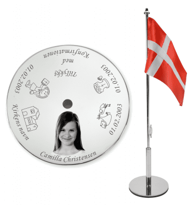 Bordflag til konfirmanden med foto - Smuk graveret gave til konfirmanden • Memozz.dk