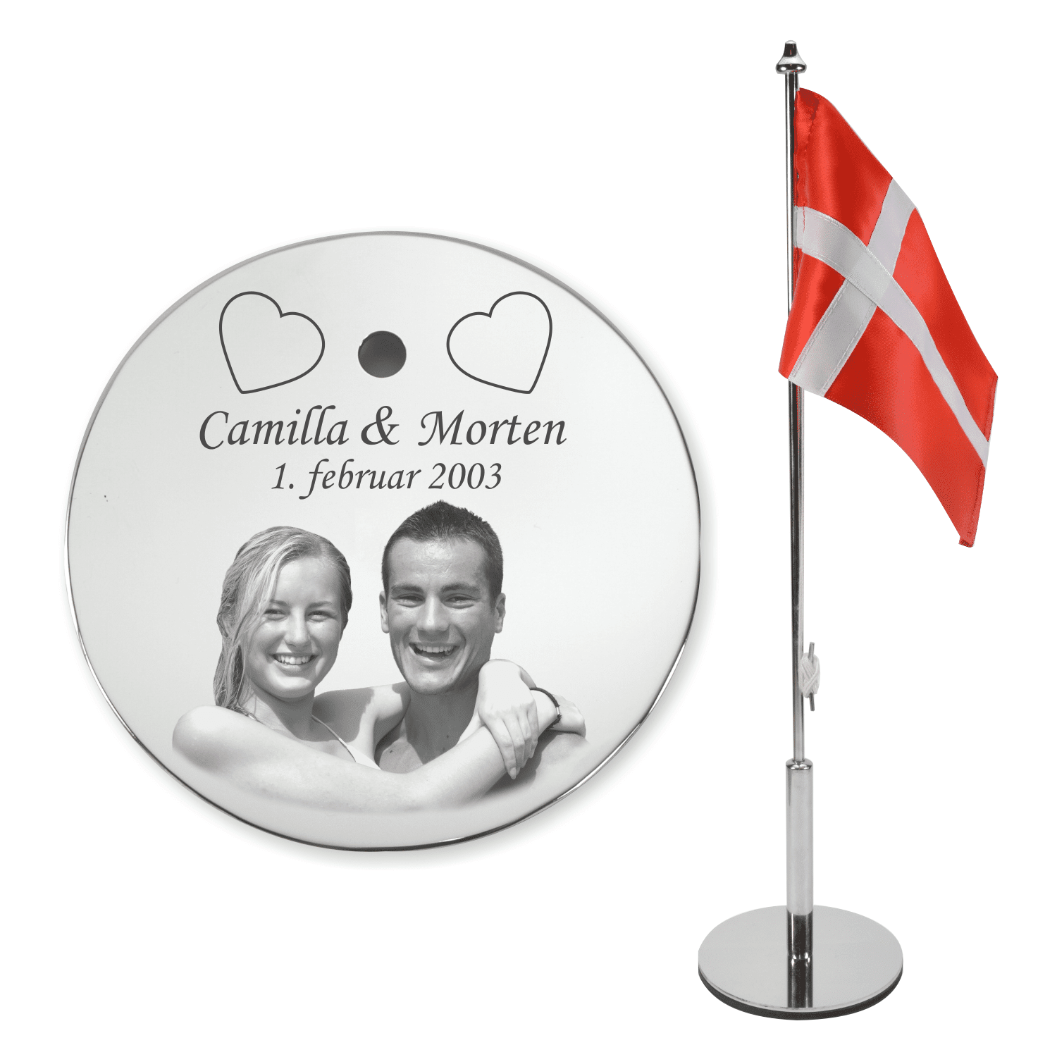 Graveret bordflag med gravering af foto og tekst - Personlig graveret gave fra Memozz