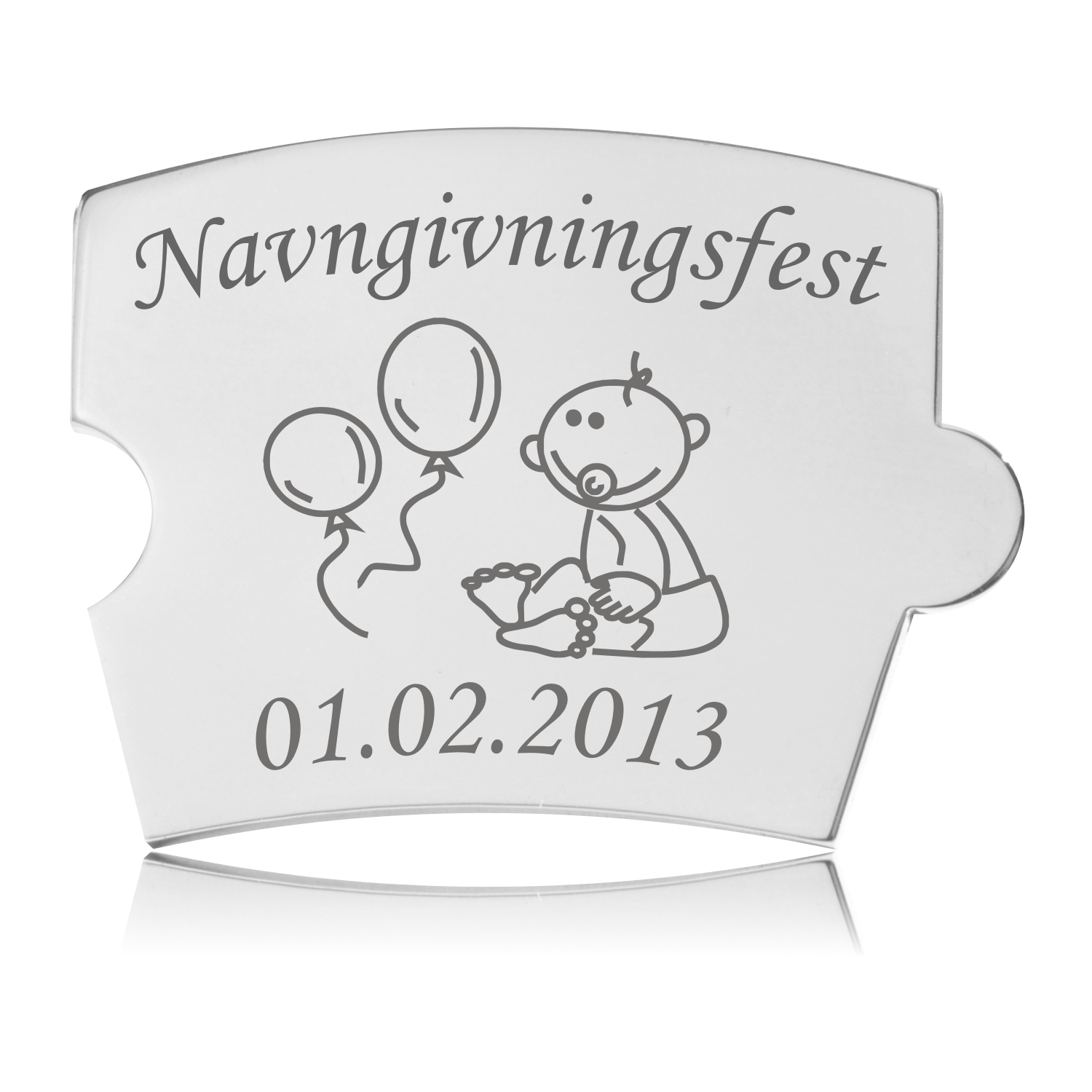 Memozz Spin Navngivningsfest Brik Memozz Spin brik i håndpoleret rustfrit stål med gravering af en baby, balloner og teksten "Navngivningsfest"