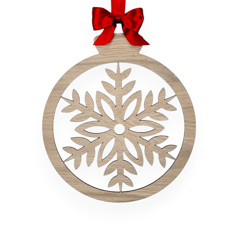 Stor Julekugle i Egefiner med Snefnug Design - 30 cm Dekoration