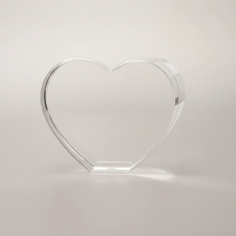 Hjerteformet glasblok 10 cm til 3D fotoindgravering, perfekt til kærlighedsgaver, bryllup og mindebilleder.